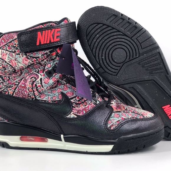 Nike Air Max Revolution Sky High Qs